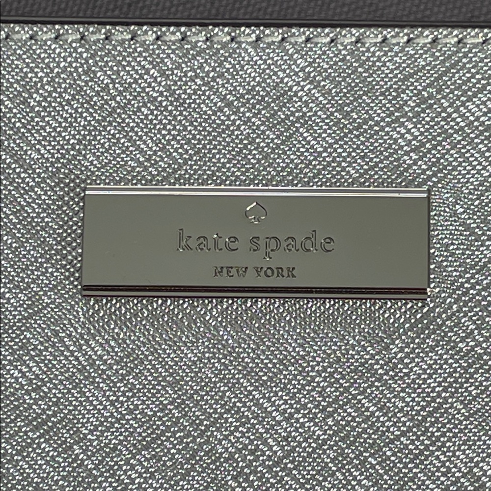 Kate Spade Kenzie Silver Metallic Purse & Wallet - Picture 3 of 16